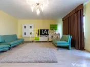 Duplex intreg sau 1/2 Duplex, de inchiriat, in cartierul Se 