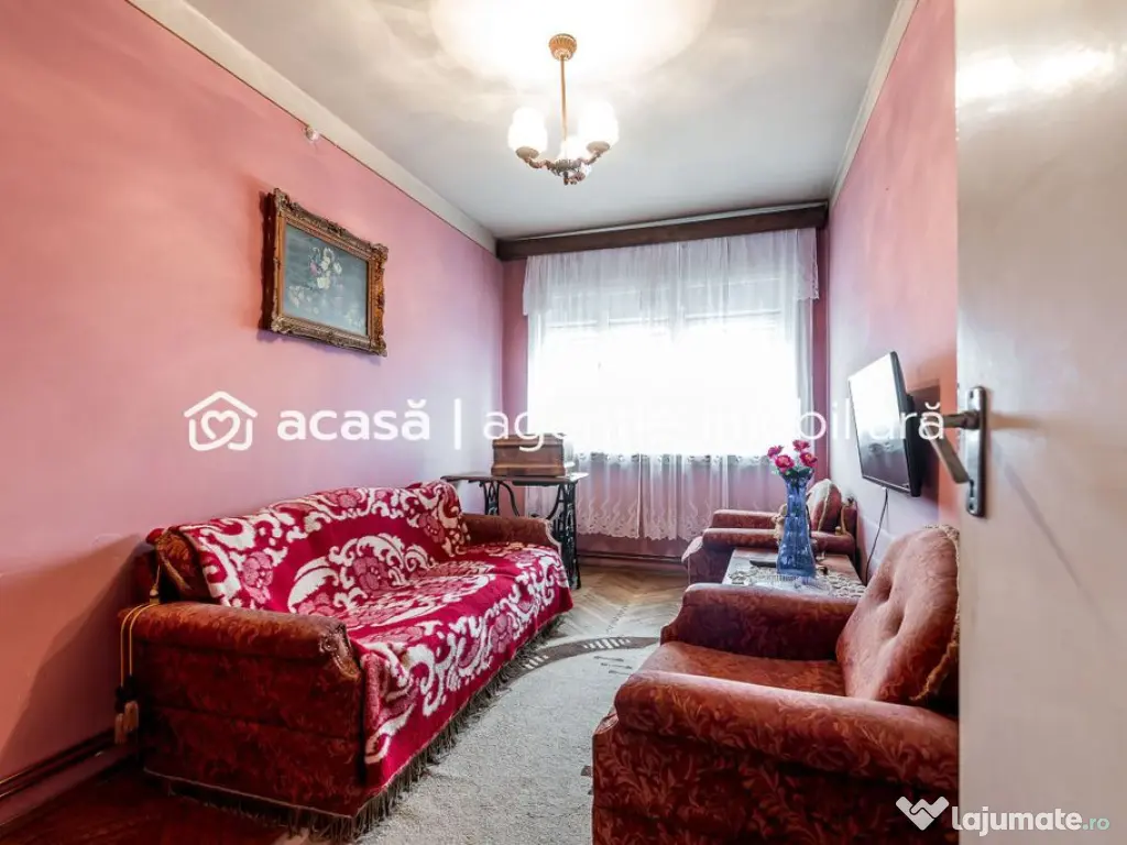 Apartament cu 4 camere decomandat cu vedere panoramica