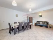 Casă de vacanță/Pensiune | Bran | 728 mp curte 