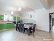 Casă de vacanță/Pensiune | Bran | 728 mp curte 