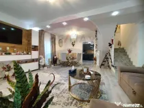 Casă / Vilă cu 5 camere - la 2 minute de Complex Cosmop...