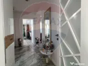 Casă / Vilă cu 5 camere - la 2 minute de Complex Cosmop... 