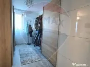 Casă / Vilă cu 5 camere - la 2 minute de Complex Cosmop... 