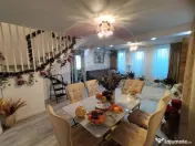 Casă / Vilă cu 5 camere - la 2 minute de Complex Cosmop... 