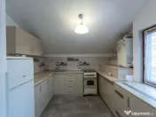 Bucurestii Noi - Chitila Ap 3 camere la curte, terasa, co... 