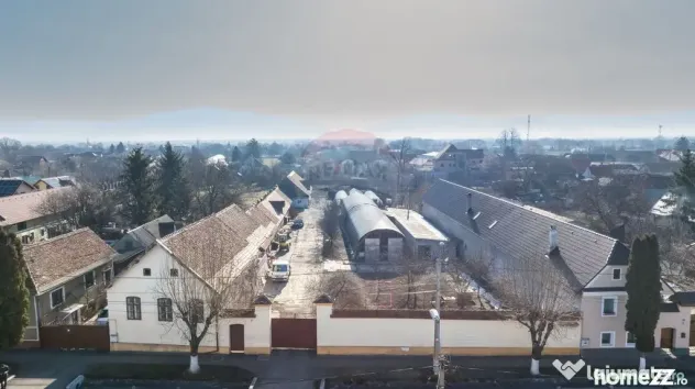 Casă de vânzare în centrul localității Prejmer, tere...
