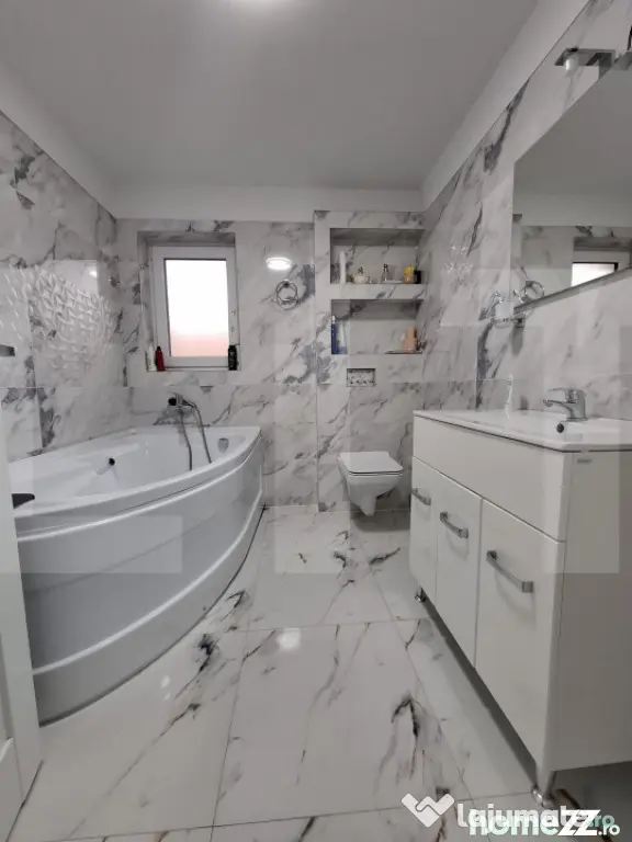 Proprietate modernă cu două locuințe – Zonă Centrală