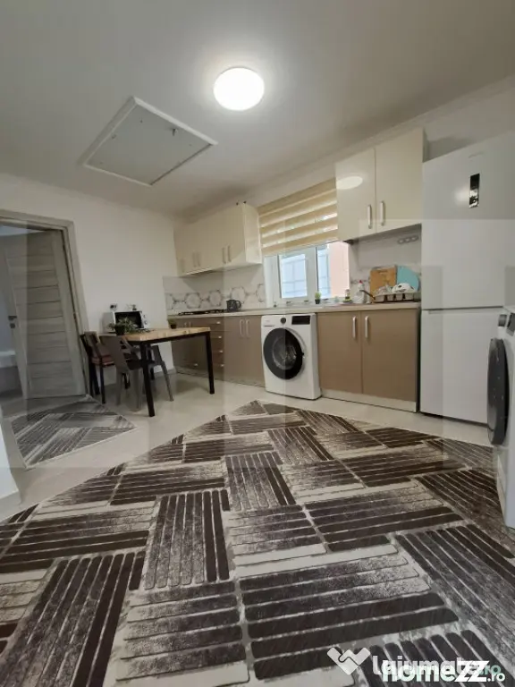 Proprietate modernă cu două locuințe – Zonă Centrală