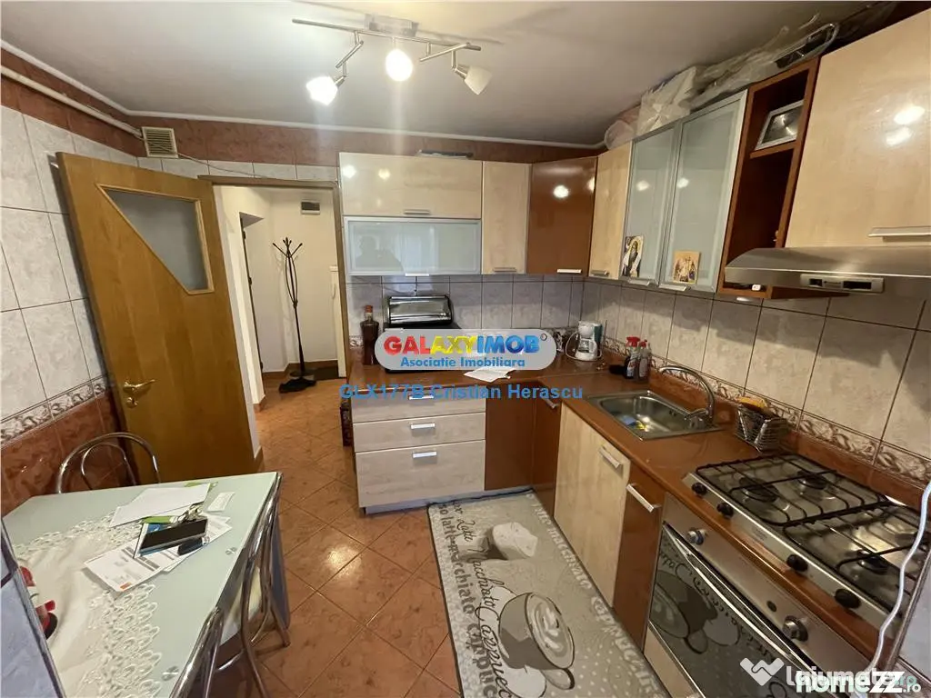 Chitila Kaufland 3 camere 2 bai 75 mpu centrala parcare - Chitila (Bucuresti-Ilfov)