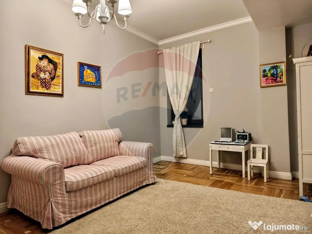 Casă / Vilă cu 4 camere de închiriat în zona Aviatiei