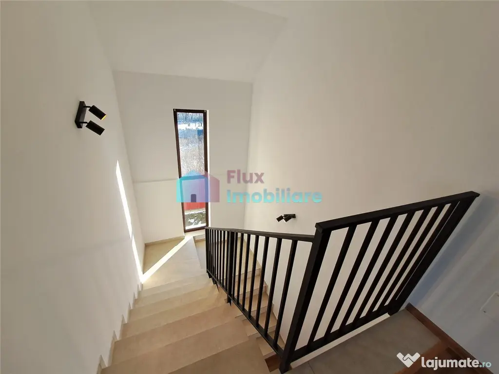 Vila spatioasa in Liteni Moara