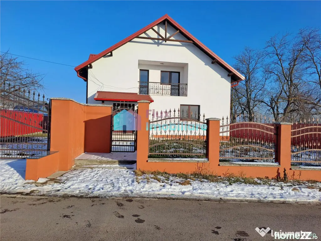 Vila spatioasa in Liteni Moara