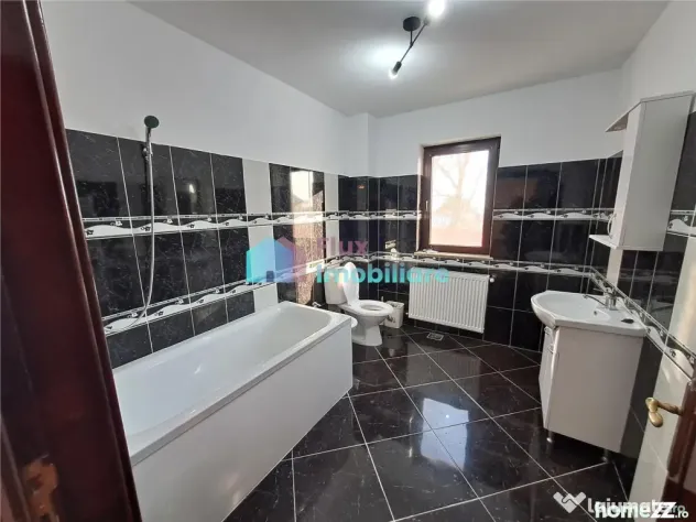Vila spatioasa in Liteni Moara