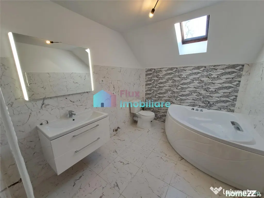 Vila spatioasa in Liteni Moara