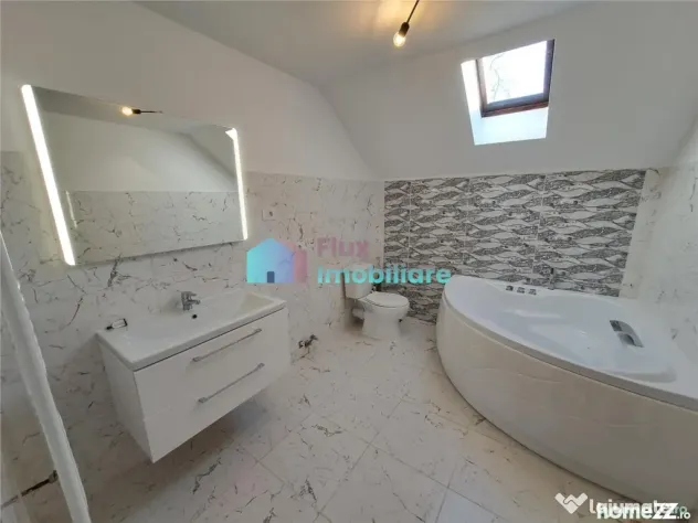 Vila spatioasa in Liteni Moara