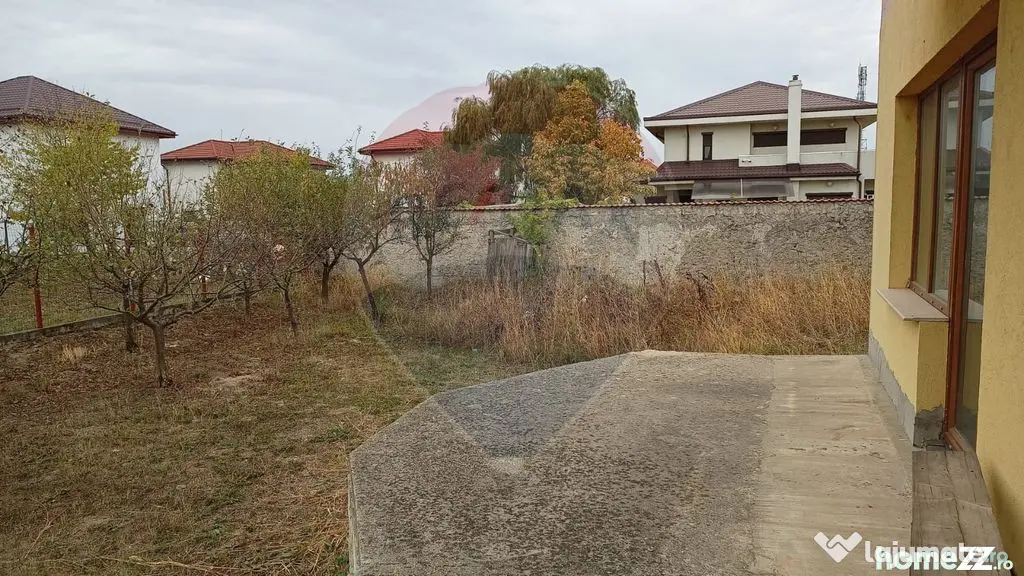Vanzare Casă / Vilă 5 camere Saftica Primarie