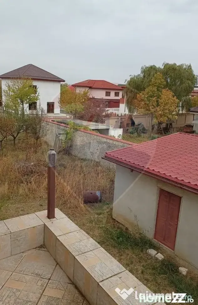 Vanzare Casă / Vilă 5 camere Saftica Primarie