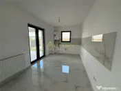 Vila pe prima strada / 4 Camere / 3 Bai / Incalzire Pardosea 