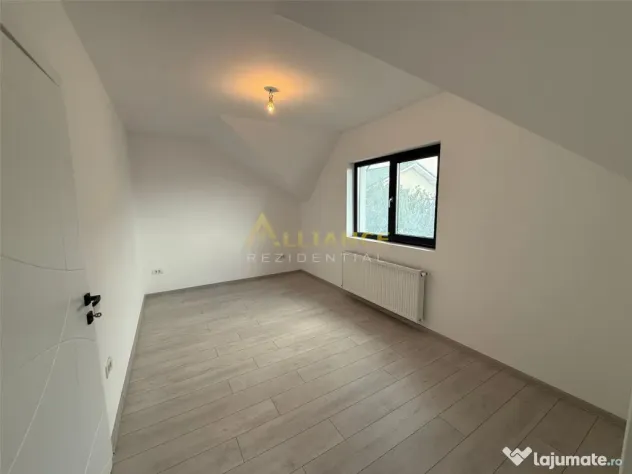 Vila pe prima strada / 4 Camere / 3 Bai / Incalzire Pardosea