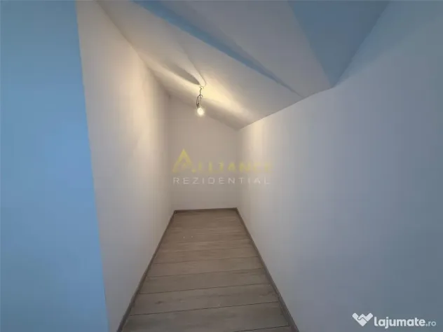 Vila pe prima strada / 4 Camere / 3 Bai / Incalzire Pardosea