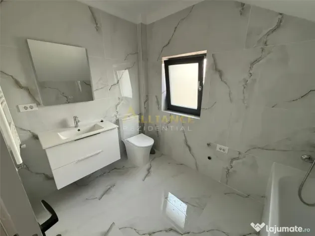 Vila pe prima strada / 4 Camere / 3 Bai / Incalzire Pardosea