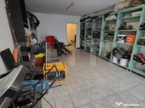 Spatiu comercial de vanzare, zona Micro III