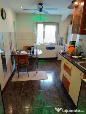 Apartament 3 camere C.R.Vivu 