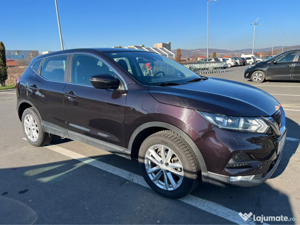 Nissan Qashqai 1,2 benzina, manual, 124500 km
