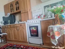 - Apartament 2 camere, confort 1 decomandat Radu Negru, etaj