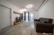 Apartament cu 3 camere de închiriat în zona Centrala 