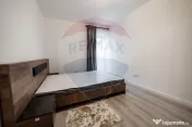 Apartament cu 3 camere de închiriat în zona Centrala 
