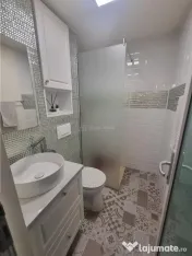 Apartament 3 cam et 2 decomandat renovat zona Colfescu 