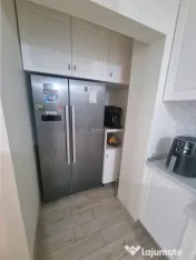 Apartament 3 cam et 2 decomandat renovat zona Colfescu 