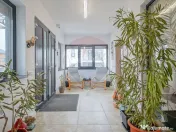 Casă premium cu 270 mp utili, 7 camere ,curte generoasă... 