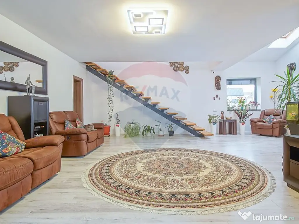 Casă premium cu 270 mp utili, 7 camere ,curte generoasă...