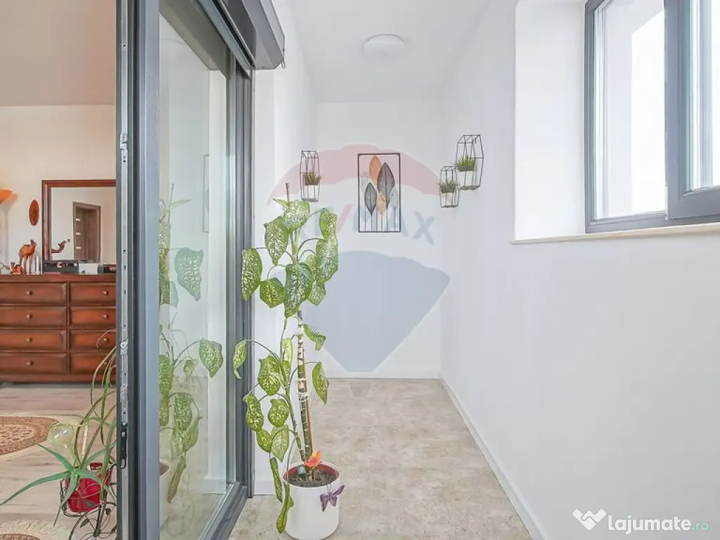 Casă premium cu 270 mp utili, 7 camere ,curte generoasă...