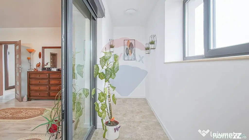 Casă premium cu 270 mp utili, 7 camere ,curte generoasă...