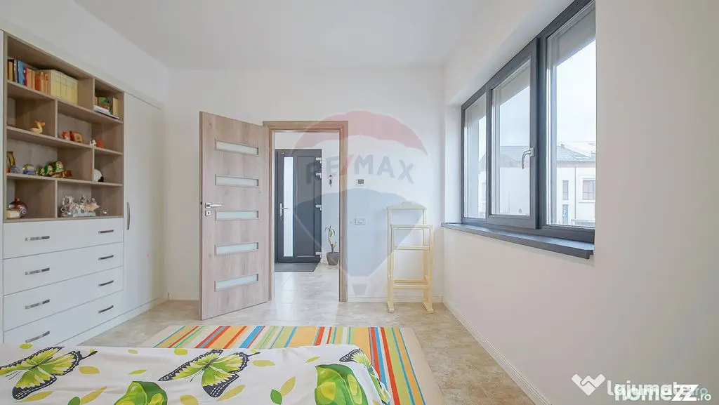 Casă premium cu 270 mp utili, 7 camere ,curte generoasă...
