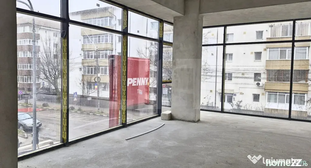 Spațiu comercial nou, 150 mp, Zona Ultracentrala - Titu