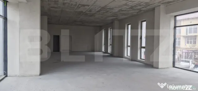 Spațiu comercial nou, 150 mp, Zona Ultracentrala - Titu