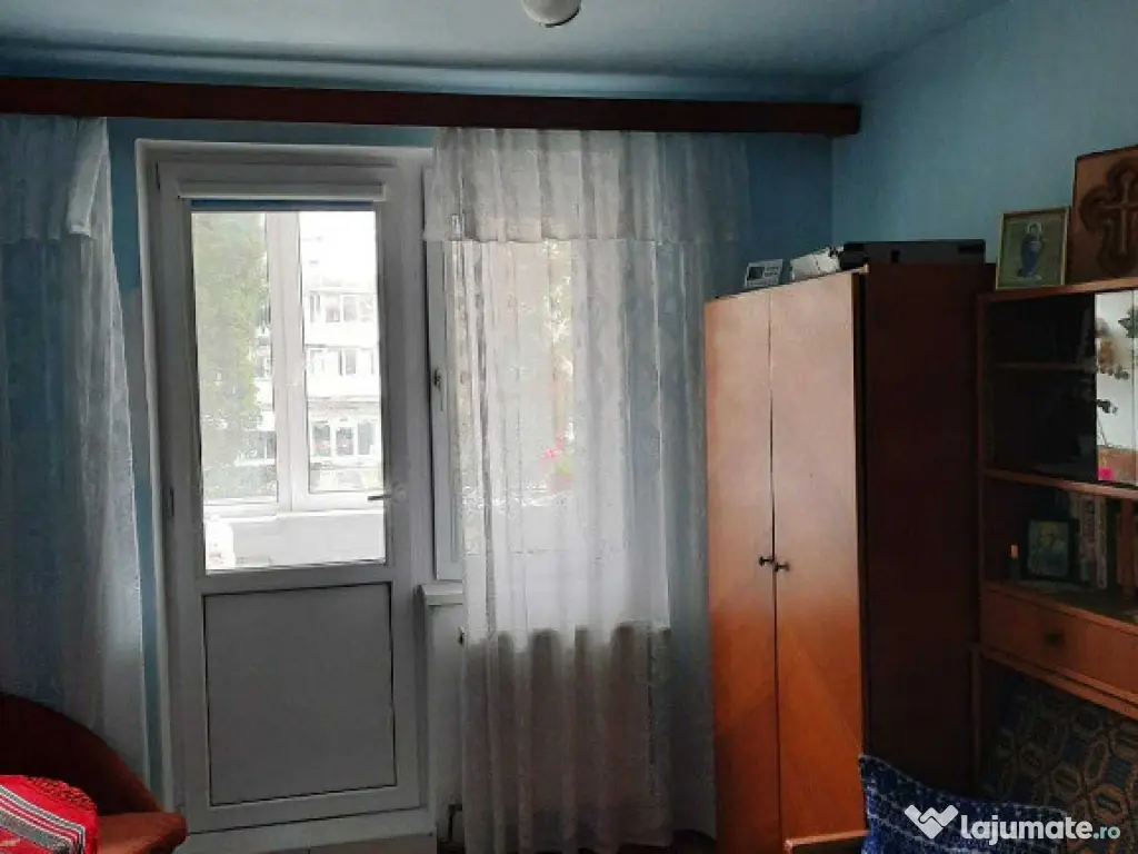 Apartament de 3 camere zona ASTRA,str Calea Bucuresti,