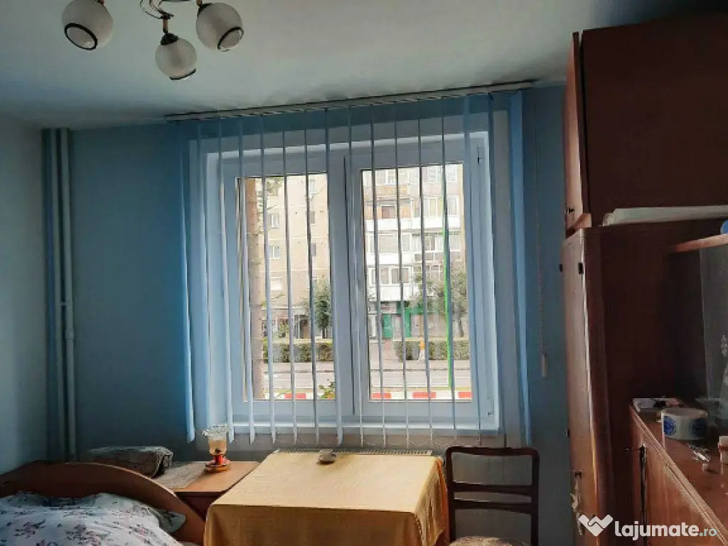 Apartament de 3 camere zona ASTRA,str Calea Bucuresti,
