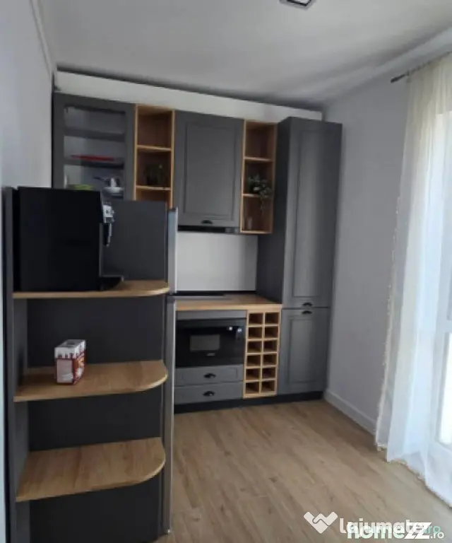 Garsoniera decomandata, 38 mp utili, balcon 7 mp, zona Calea - Craiova (Dolj)