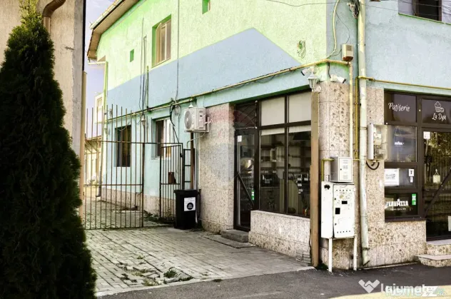 Pensiune 20 camere de vânzare zona Gradiste - Preluare c... - Arad (Arad)