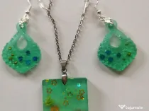 Set lantisor cu pandantiv si cercei si primesti gratuit, cadou, un pandantiv