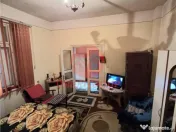 Casa 3 Camere Si Garsoniera in Vila, Zona Centrala 