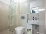 Apartament cu 3 camere decomandat, boxă și parcare la C... 