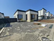 Casa Individuala - 3 camere - 2 bai - 356 mp teren 