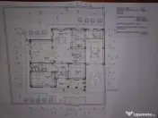 Casă la roșu cu posibilitate de personalizare proprie-tere 