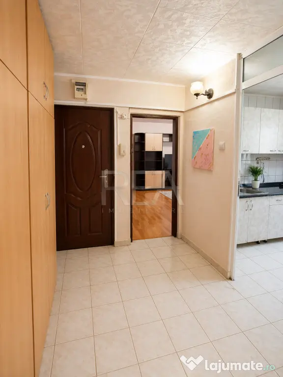 2 camere Aviației decomandat, parcare, et. 1, an 1985, metr